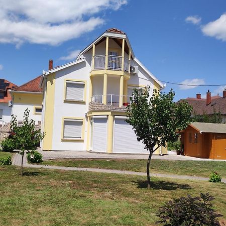 Villa Vanilia Keszthely Buitenkant foto