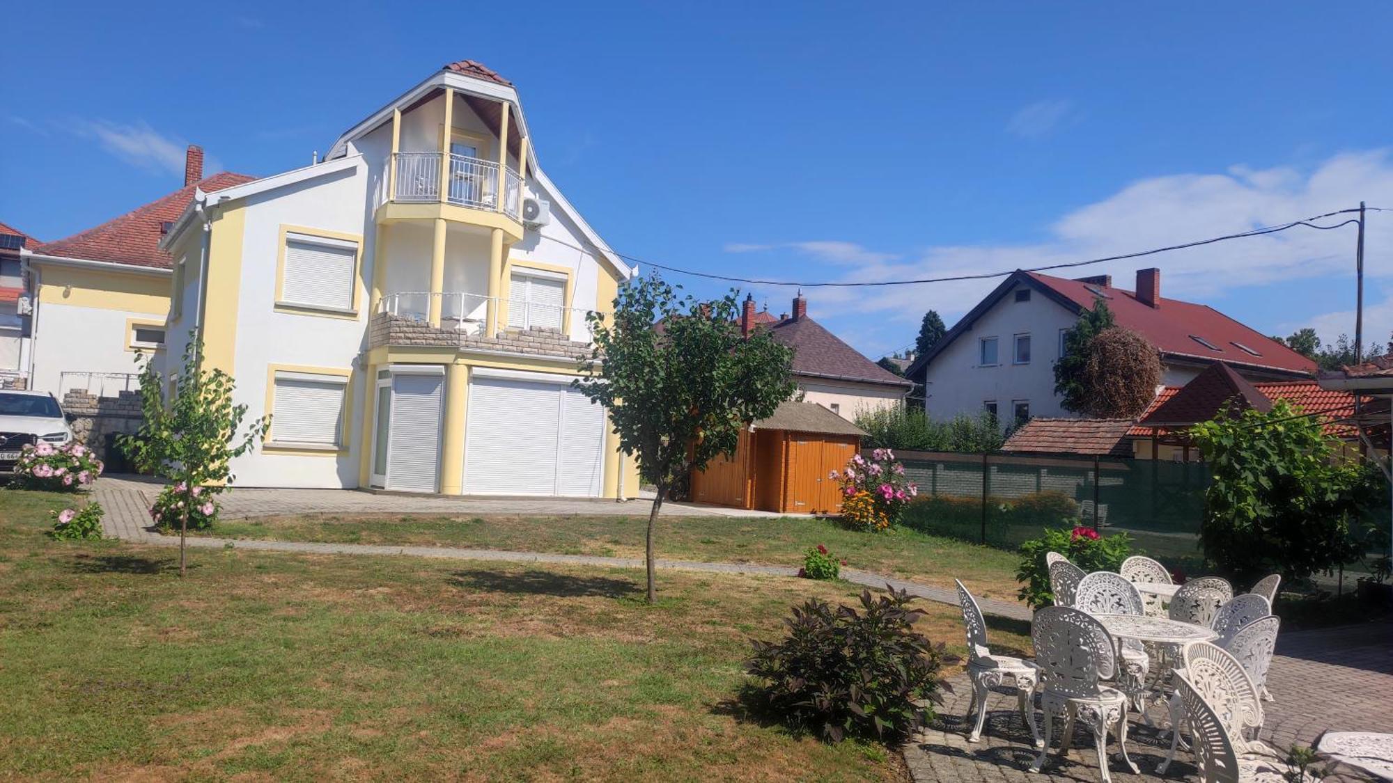 Villa Vanilia Keszthely Buitenkant foto